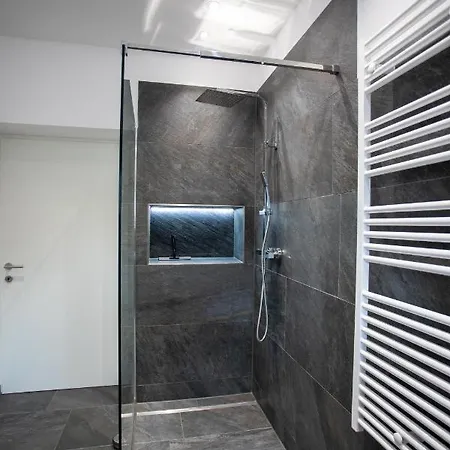 Hoepperger Apartment *